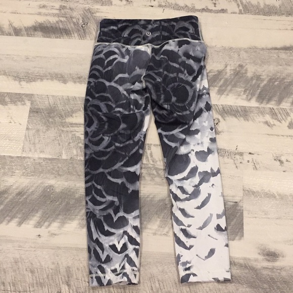 Lululemon Leggings - Picture 2 of 5